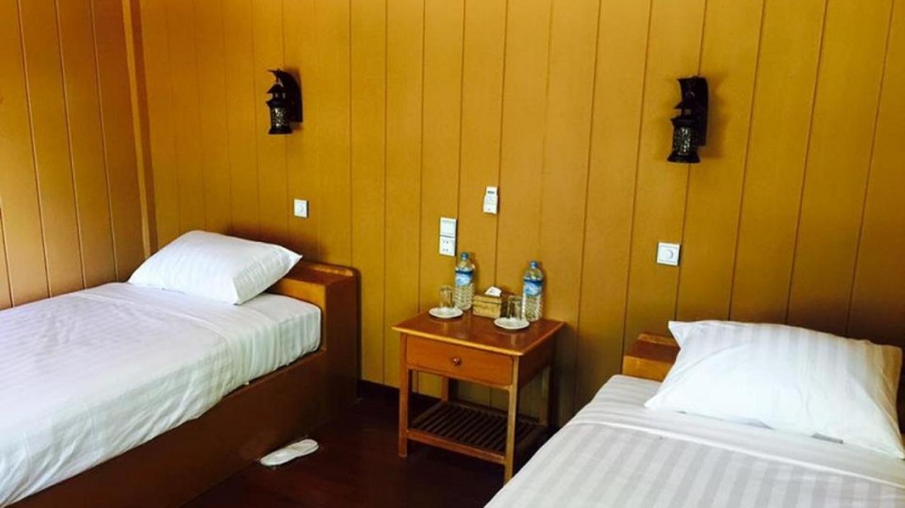 Golden Fish Motel Няунг Шве Екстериор снимка
