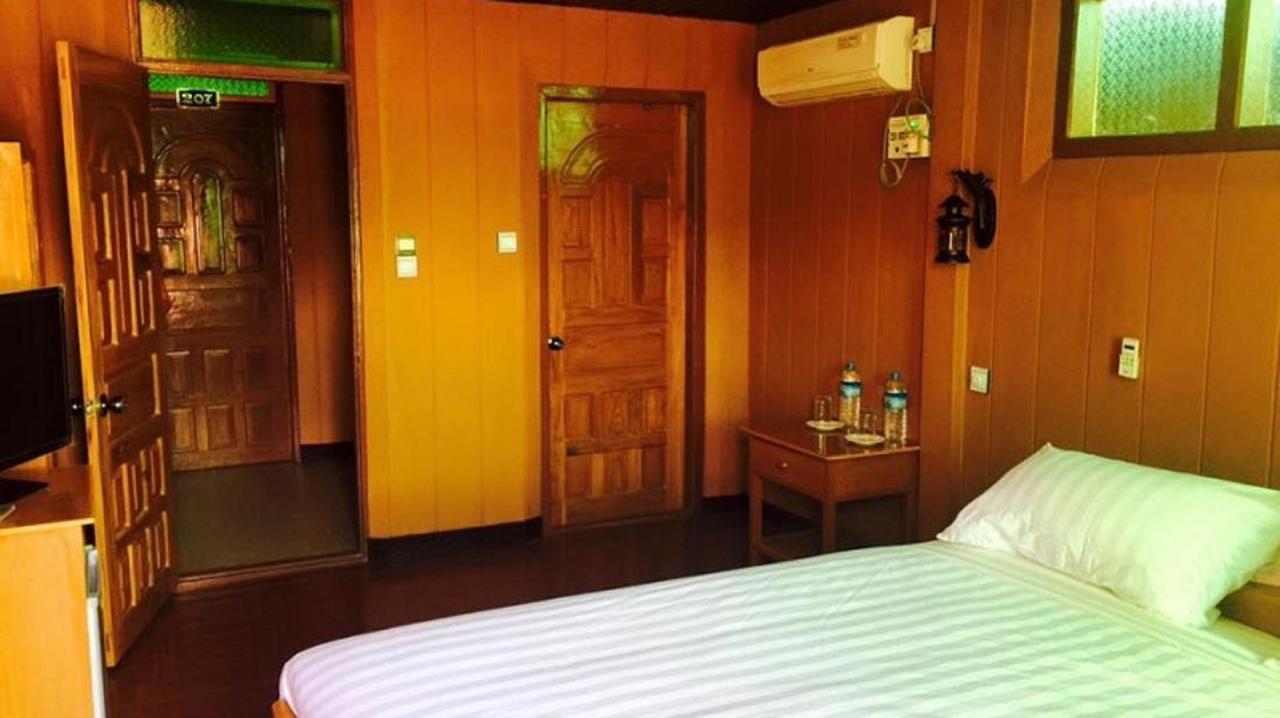 Golden Fish Motel Няунг Шве Екстериор снимка